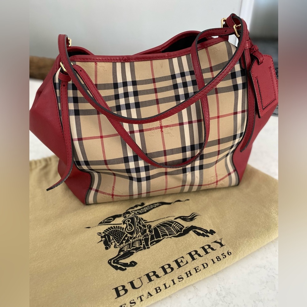 Authentic Burberry shoulder bag with red straps & interior Dust bag included